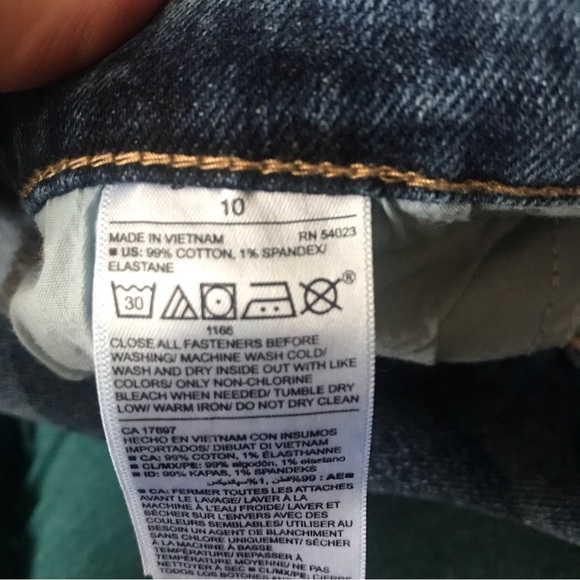 Old navy boyfriend jeans size 10 - Picture 2 of 4